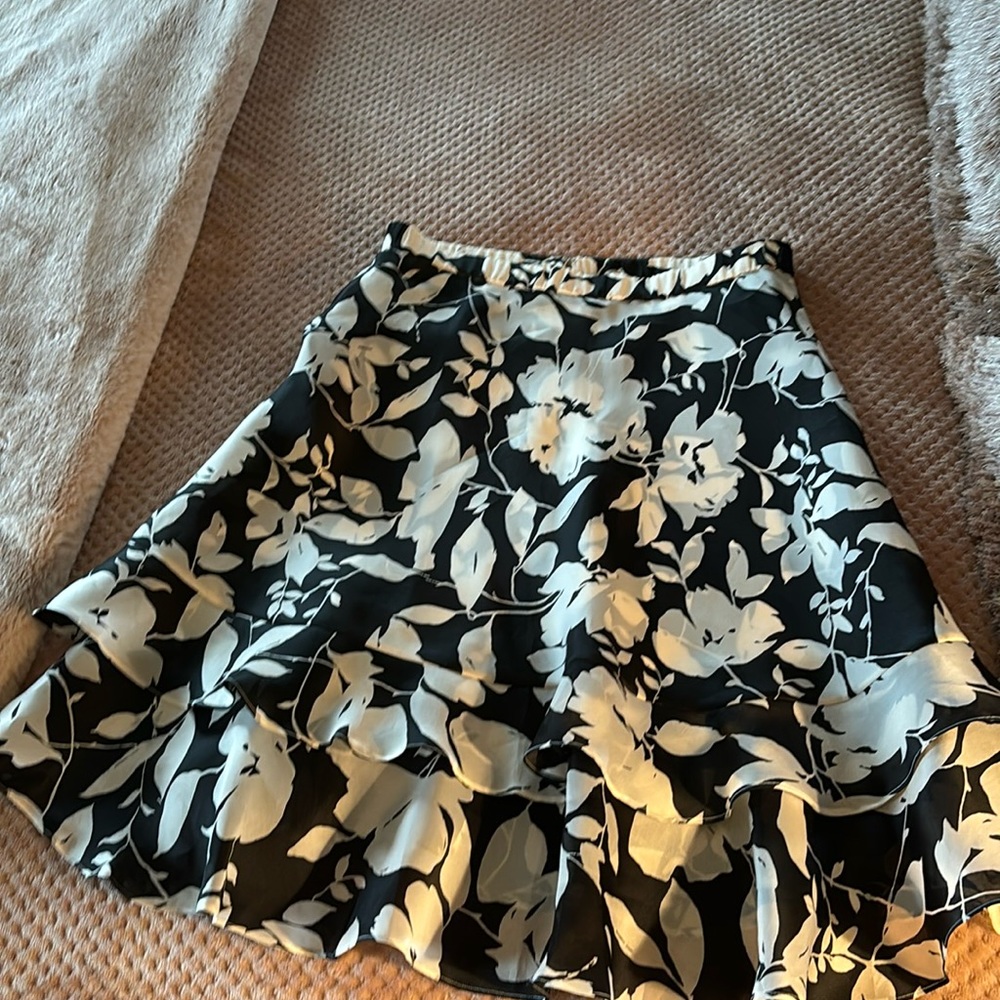 St John Evening silk skirt NWOT - Picture 1 of 6
